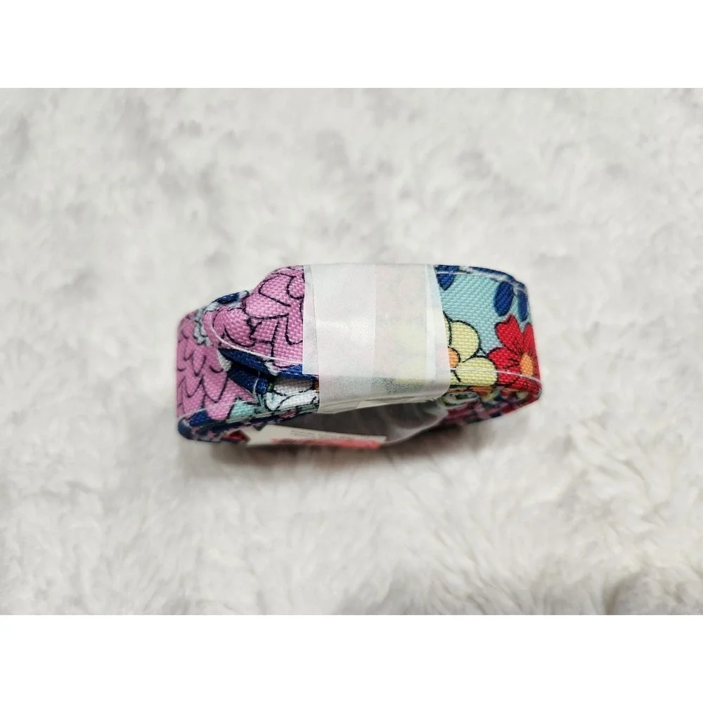 New Vera Bradley Lighten Up Wide Lanyard Far Out Floral Pattern NWT